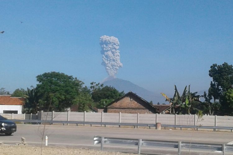 Status Gunung Merapi waspada level II