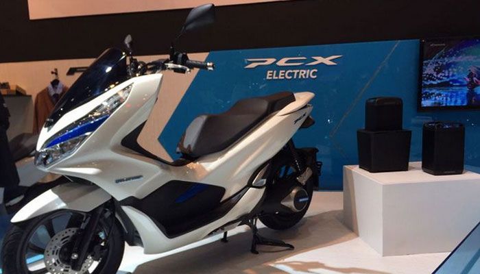 Honda PCX EV saat di IMOS 2018