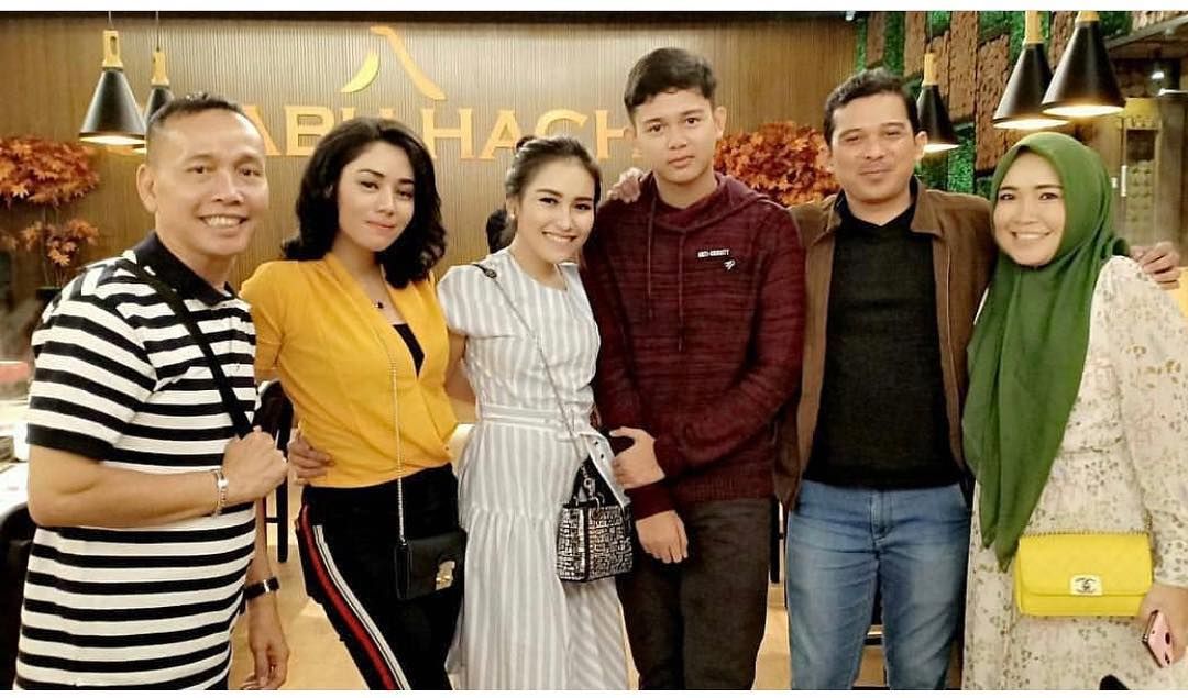 Tak Terekspos, Saphira Indah Ternyata Miliki Kedekatan dengan Ayu Ting Ting