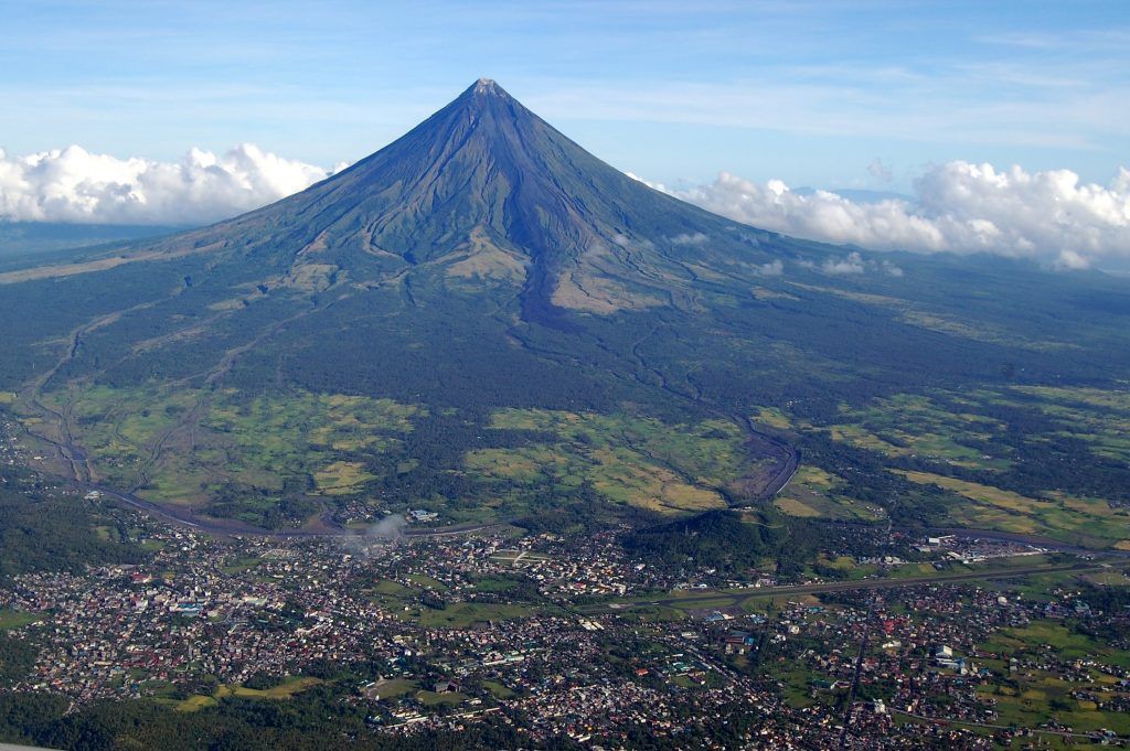  Gunung Berapi Mayon