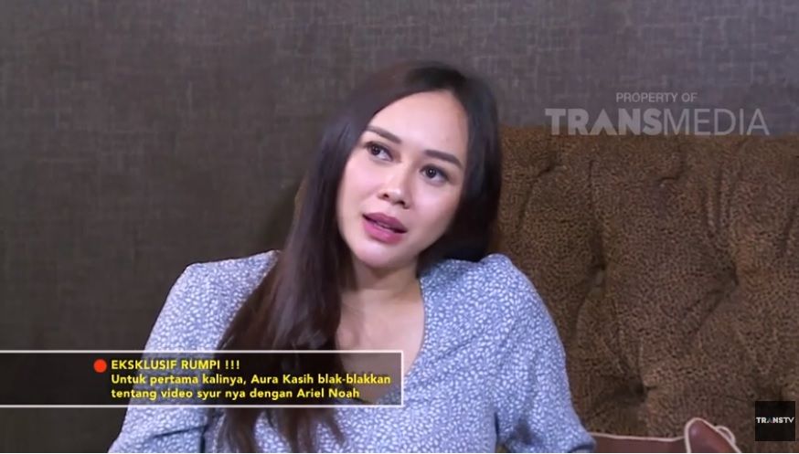 Aura Kasih jelaskan kronologi awalnya ia digosipkan dengan Ariel Noah