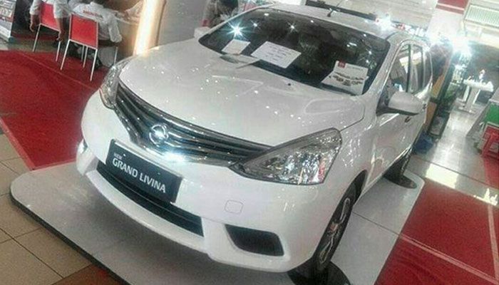 Diler Jakarta sudah ada yang mulai menawarkan Nissan Grand Livina model anyar