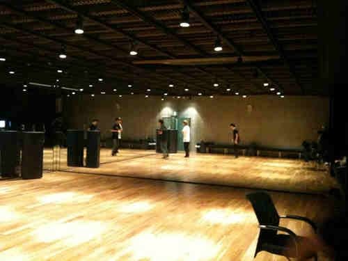 Ruang latihan dance di YG Entertainment