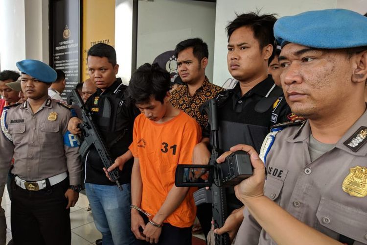 Adi Saputra ditetapkan sebagai tersangka