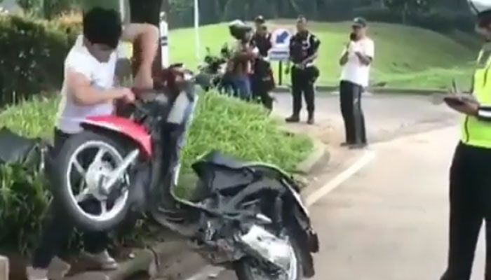 Ada dugaan skutik Honda Scoopy yang diunboxing Adi Saputra, milik si cewek