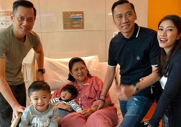 Ani Yudhoyono Dirawat di Singapura, Sang Cucu Berikan Ucapan Haru dan Menyentuh Ini!