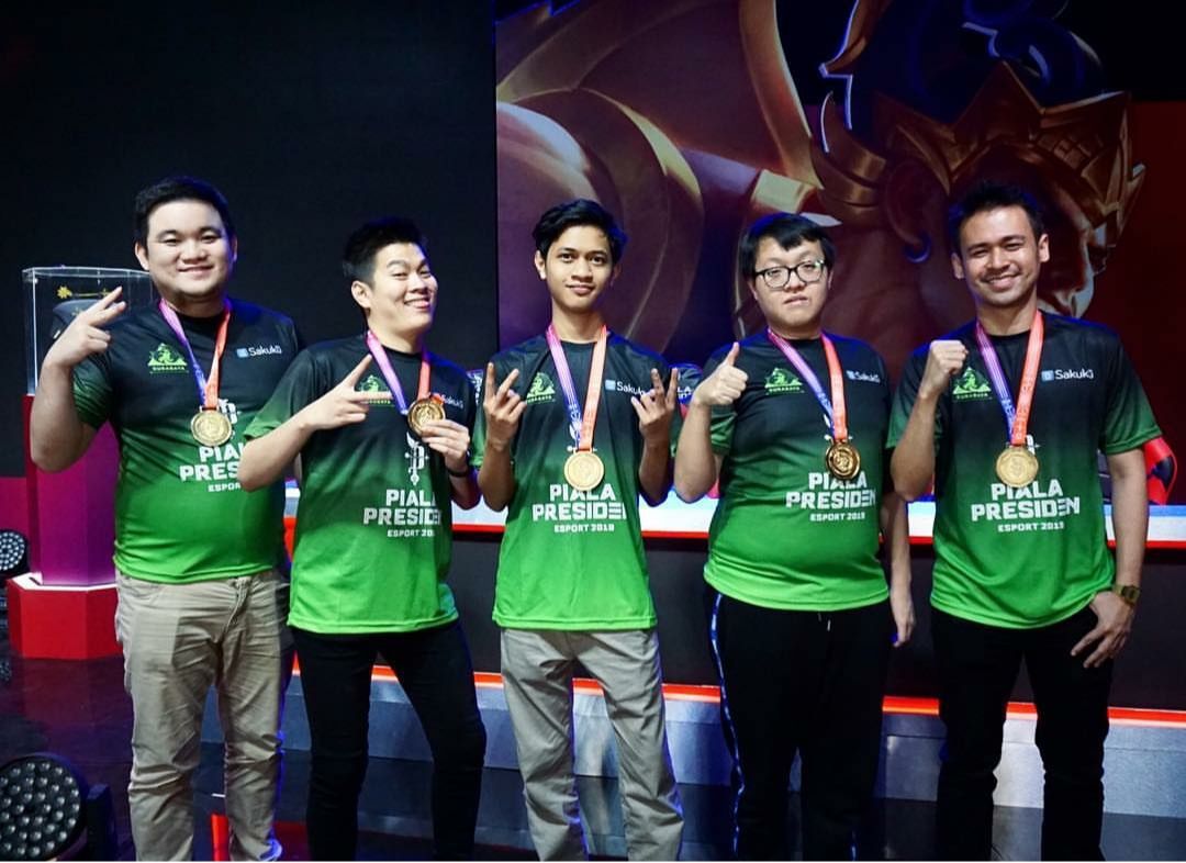 Revo eSports berhasil memenangkan babak final kualifikasi Piala Presiden eSports 2019 regional Surabaya