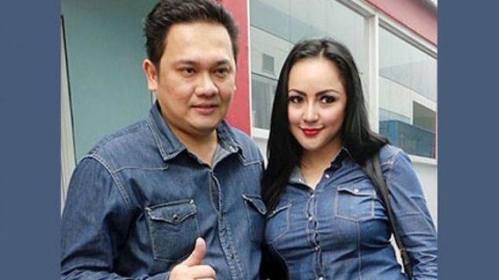 Farhat Abbas dan Regina Andriane Saputri