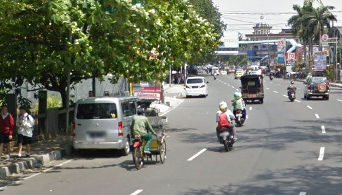 Sosialisasi jalur khusus di Jalan Daan Mogot, parkir liar kiri jalan ditertibkan