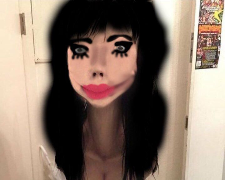 Editan Momo Challenge