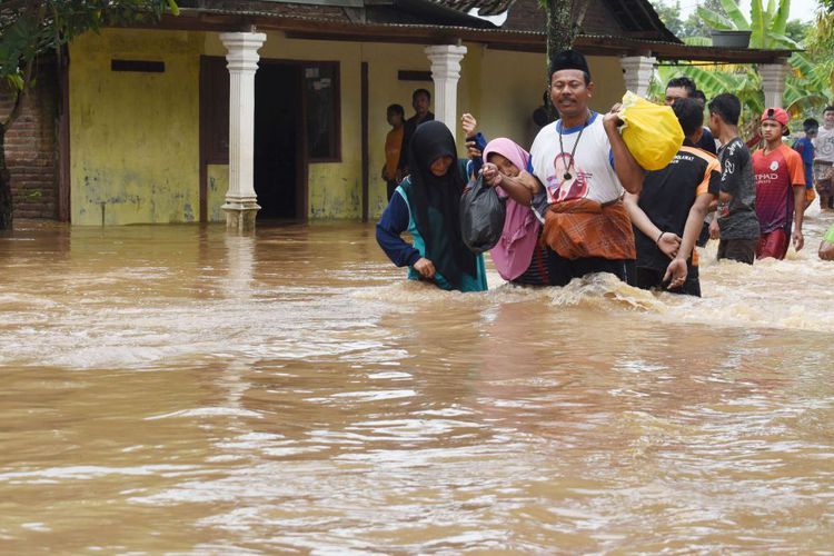 Banjir Bandang Terjang 52 Desa di Madiun, Ribuan Rumah Alami Kerusakan