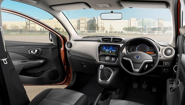 Interior All New Datsun GO+ Panca