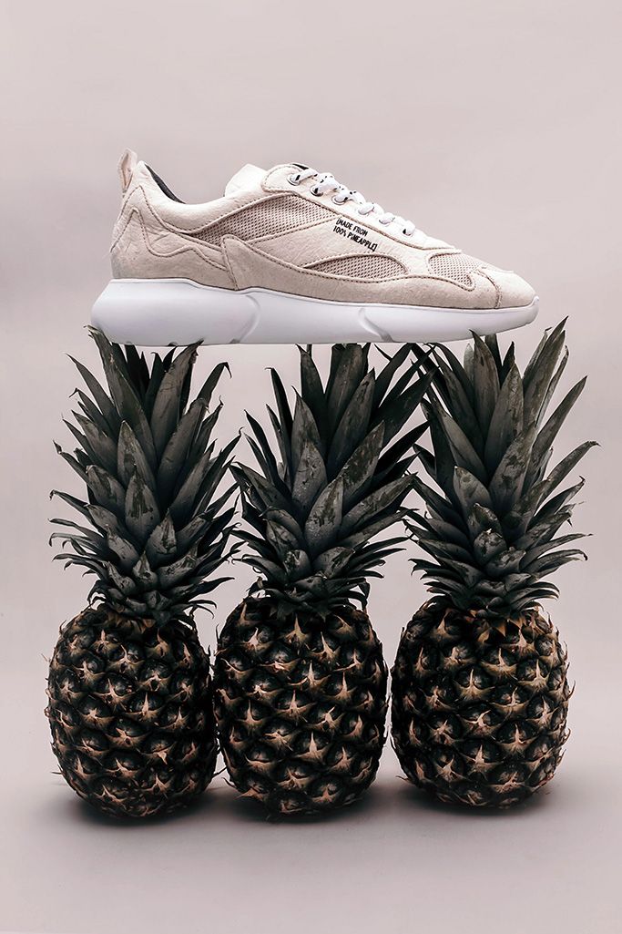 Sneakers 'W3RD Vegan Pineapple'