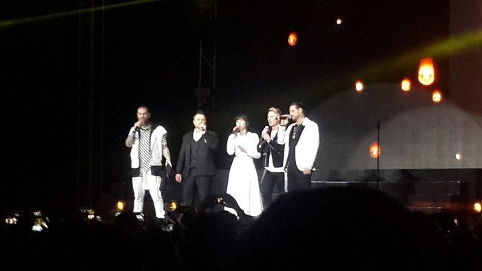 Isyana diajak ke panggung lagi oleh Boyzone