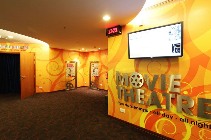 Bioskop yang ada di Bandara Changi