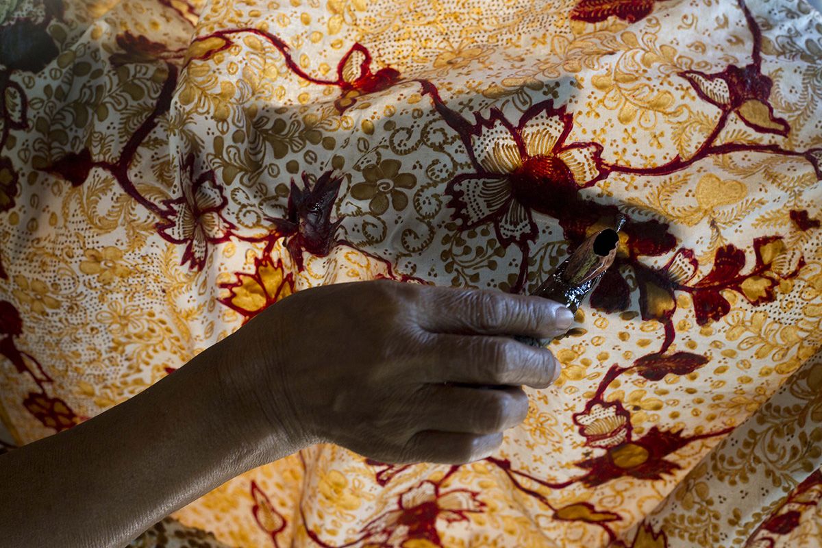 Batik Yang Motifnya Dibuat Dengan Hanya Menggunakan Tangan