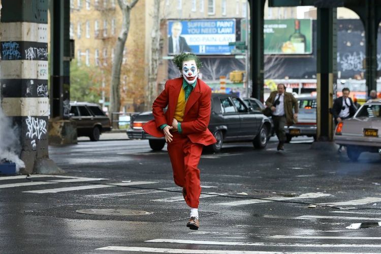 Disebut Film Tragedi oleh Sutradaranya, Inilah Trailer Film Joker!