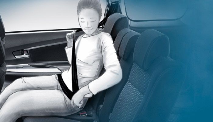 Safety belt mobil kekinian ada sampai row paling belakang