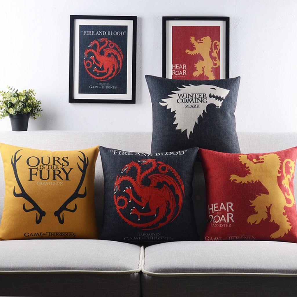 Pilihan warna-warni cushion dengan karakter dari Game of Thrones