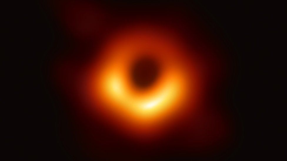 Foto lubang hitam pertama di dunia dalam sejarah