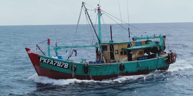 Kementerian Kelautan dan Perikanan (KKP) kembali berhasil menangkap kapal ikan asing (KIA) yang melakukan penangkapan ikan secara ilegal (illegal fishing) di Wilayah Pengelolaan Perikanan Negara Republik Indonesia (WPP-NRI). 6 KIA asing tersebut terdiri dari 4 KIA asal Vietnam dan 2 KIA asal Malaysia.(PSDKP)