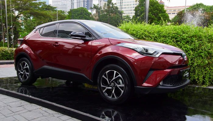 All New Toyota C-HR Hybrid paling murah Rp 523 jutaan