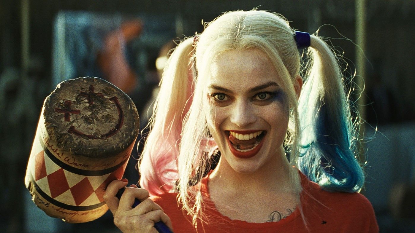 Margot Robbie sebagai Harley Quinn