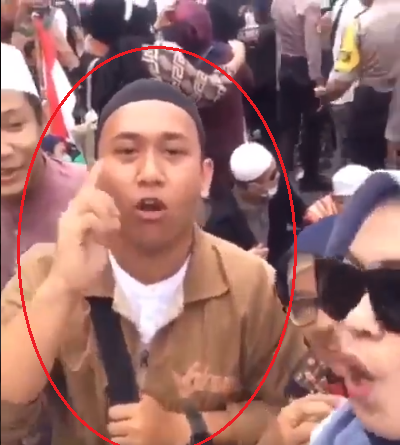 Pemuda yang mengaku asal Poso ancam penggal kepala Jokowi.