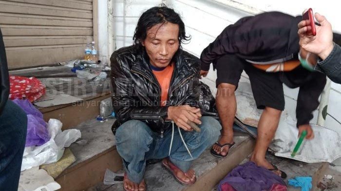 Sugeng, terduga pelaku mutilasi di Pasar Besar Malang Kota, ditangkap usai menoleh saat ada polisi iseng panggil namanya. 