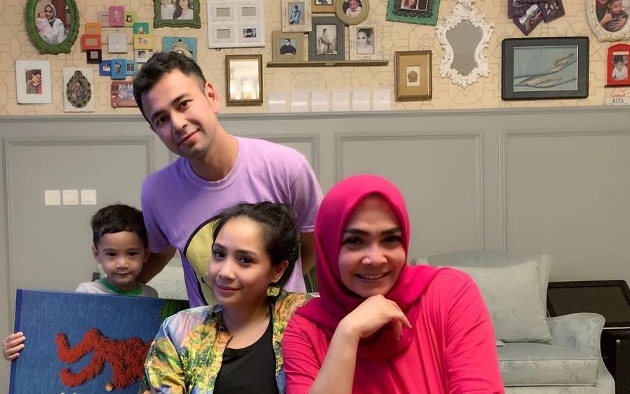 Raffi Ahmad, Nagita Slavina, Rieta Amalia dan Rafathar