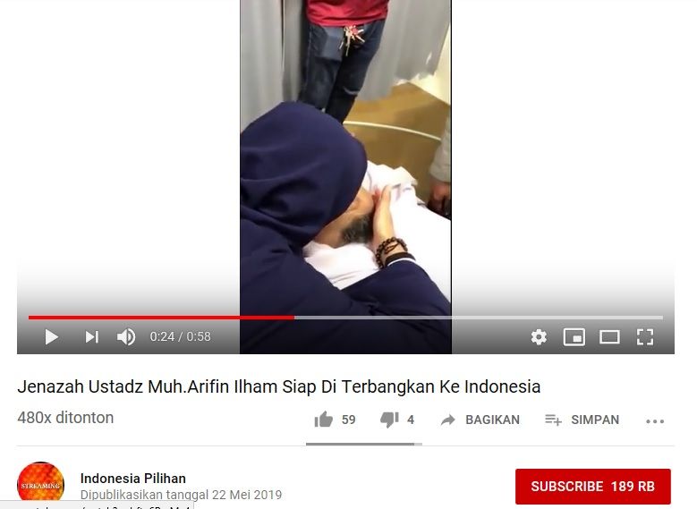 Video Ustaz Arifin Ilham Dibalut Kain Kafan Beredar di Internet, Beberapa Orang Ciumi Almarhum Bergantian