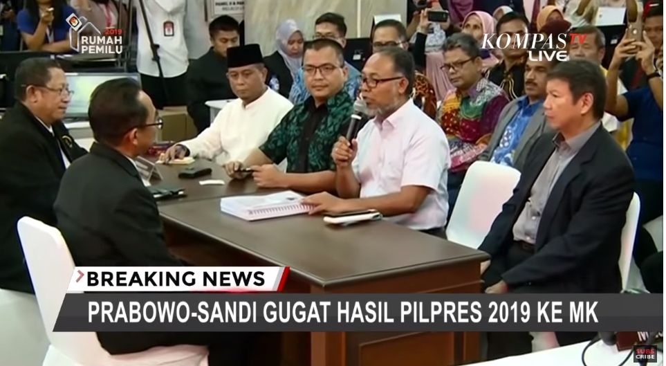 Video Tim Kuasa Hukum Prabowo-Sandi Serahkan Gugatan ke Mahmakah Konstitusi, Kurang dari Satu Setengah Jam Sebelum Pendaftaran Ditutup!