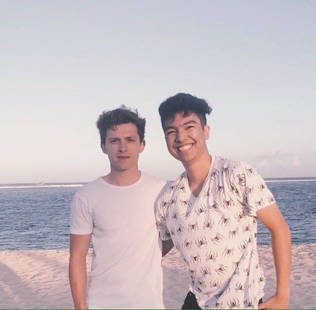 Tom Holland dan Fans di Bali