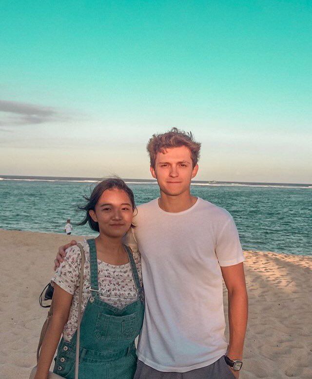 Tom Holland dan Fans di Bali