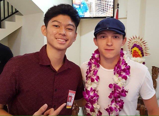 Tom Holland dan Fans di Bali