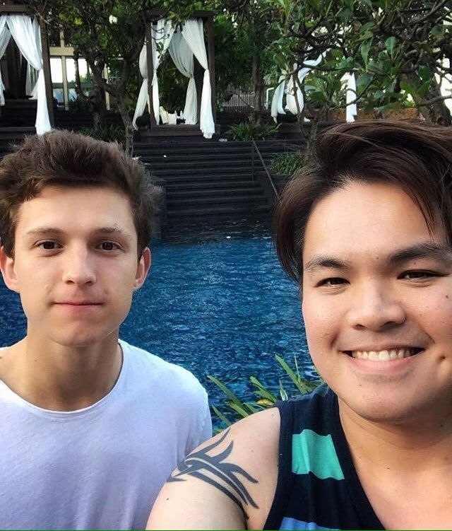 Tom Holland dan Fans di Bali