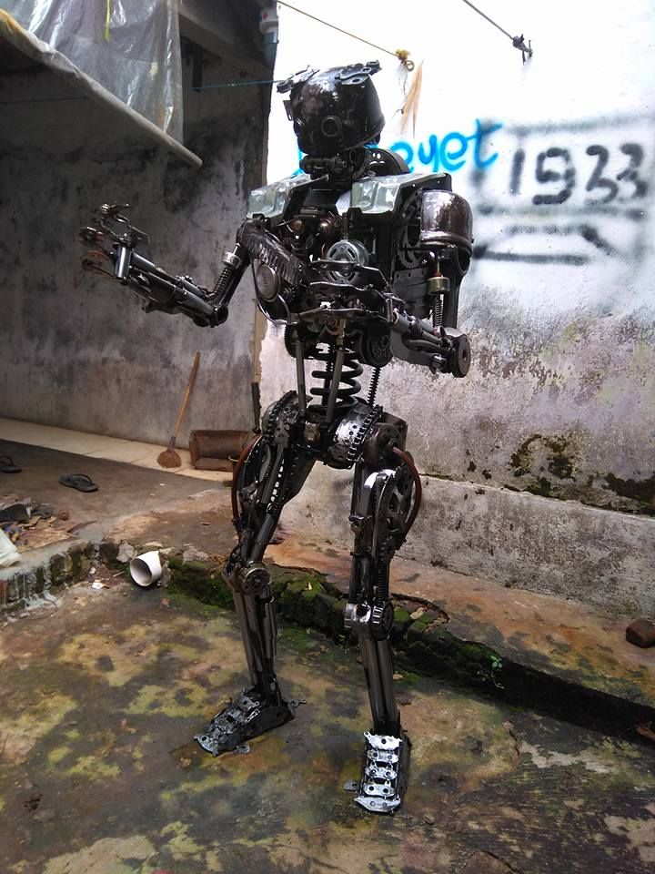 Robot buatan Mustopa