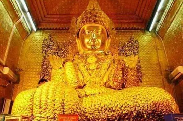Patung Buddha Maha Muni