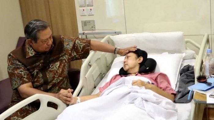 Ani yudhoyono dan SBY