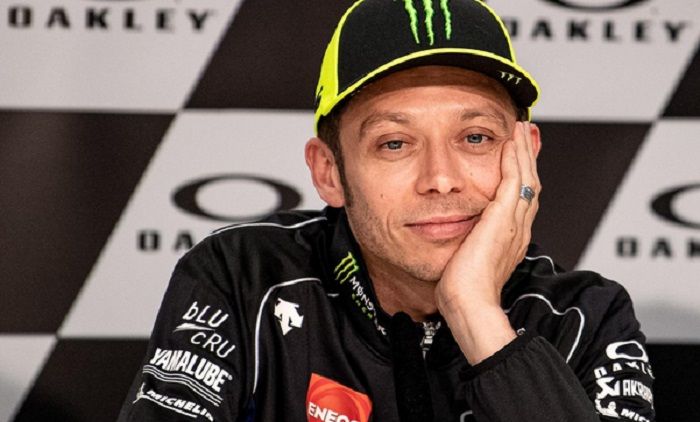 Valentino Rossi keluhkan ban belakang.