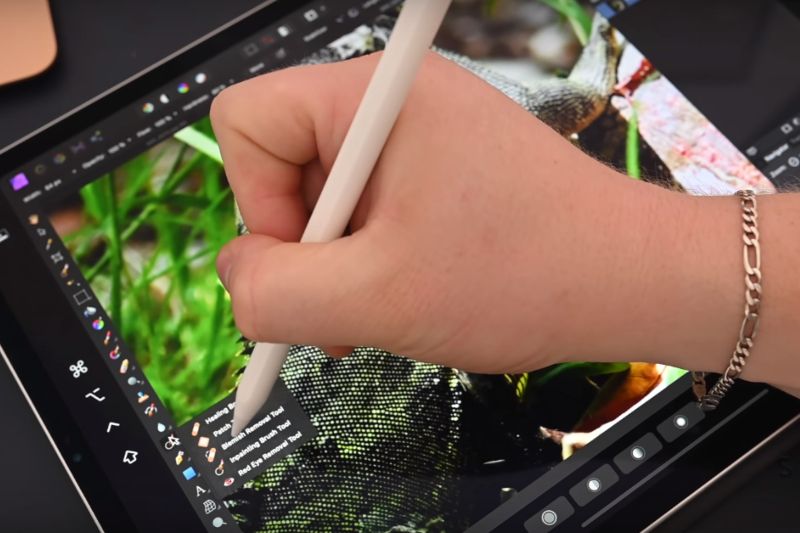 Apple Pencil dan fitur Sidecar