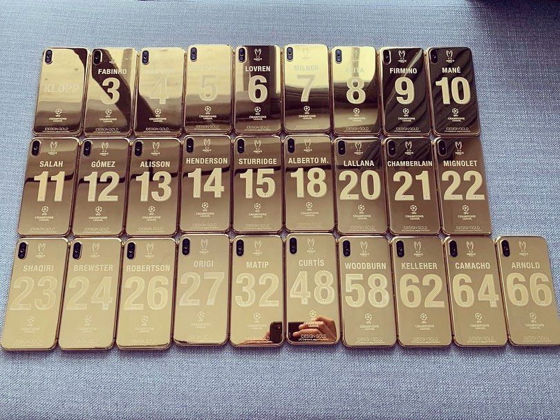 iPhone XS berlapis emas 24 karat untuk seluruh pemain Liverpool