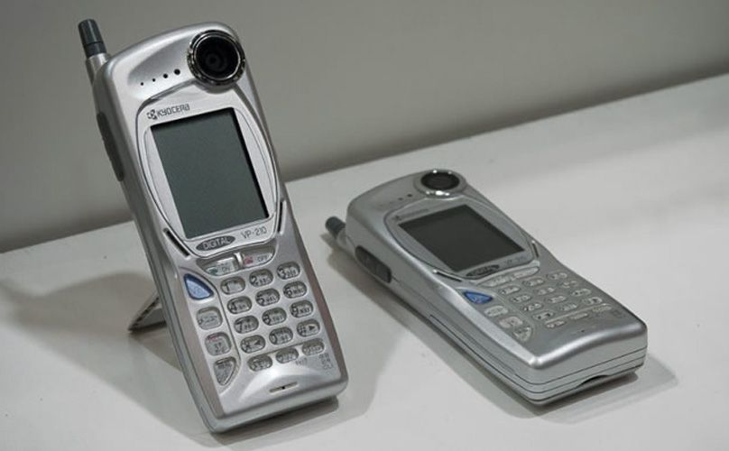 Kyocera VP-210 rilis pada tahun 1999