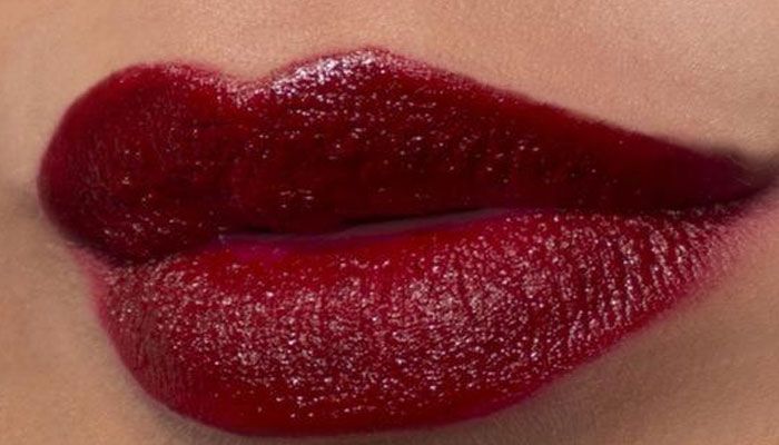 Warna lipstik red, cocok buat ladies bergolongan darah O