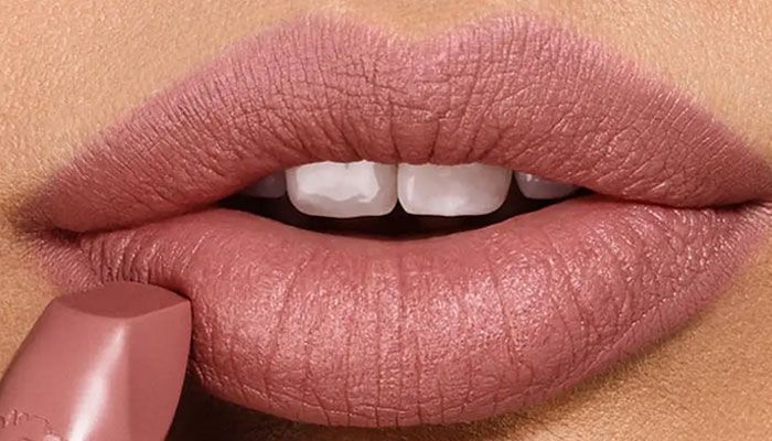 Warna lipstik nude, cocok buat ladies bergolongan darah A