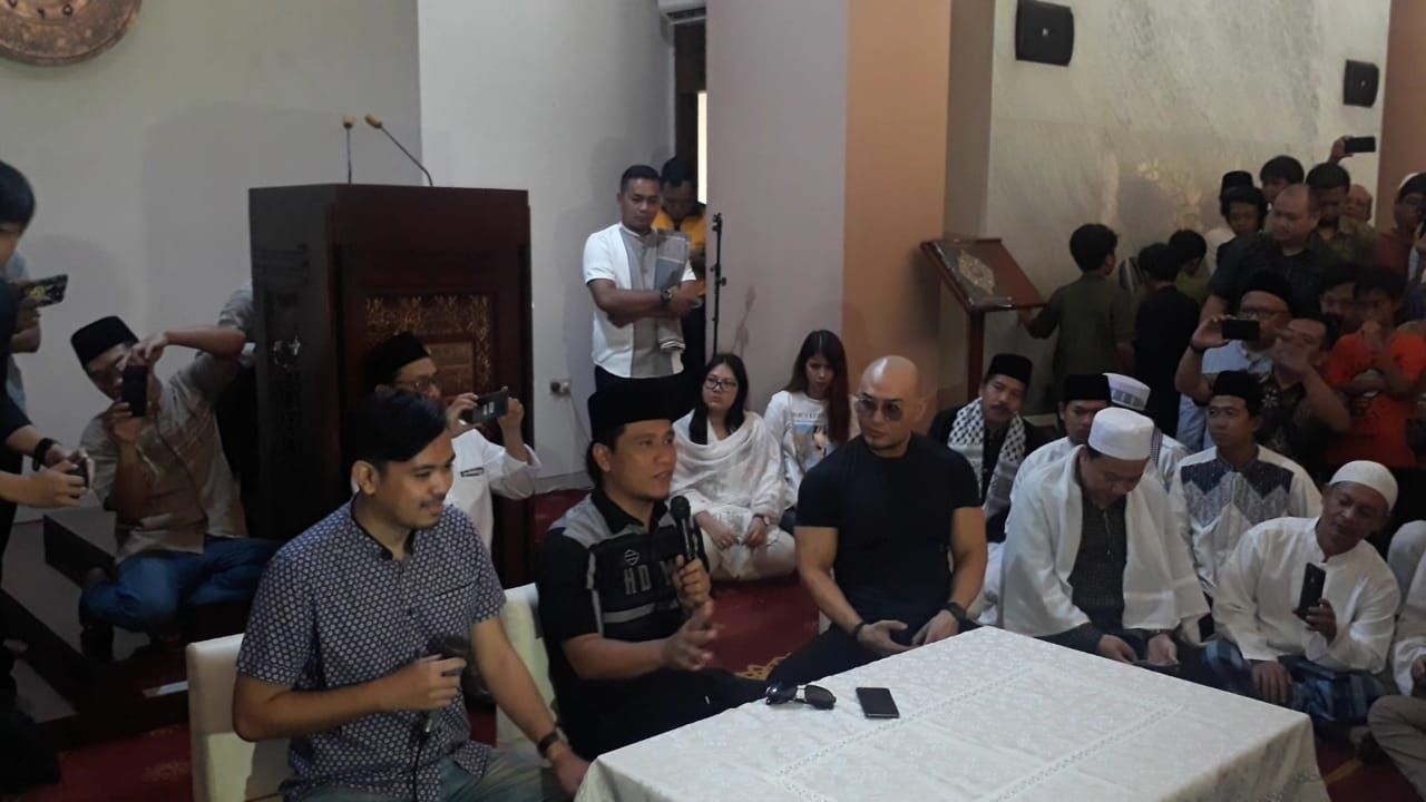 Deddy Corbuzier dan Gus Miftah saat ditemui Grid.ID di kawasan Bintaro, Tangerang, Jumat (28/7/2019).