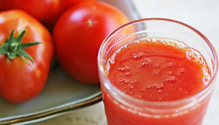 Tomat memiliki sifat antiseptik yang bisa membunuh bakteri penyebab BB.
