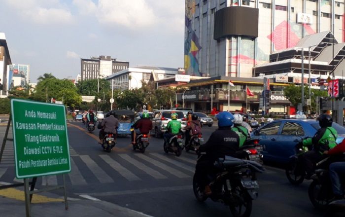 Polda Metro Jaya pasang 10 kamera tilang elektronik baru di 10 titik.