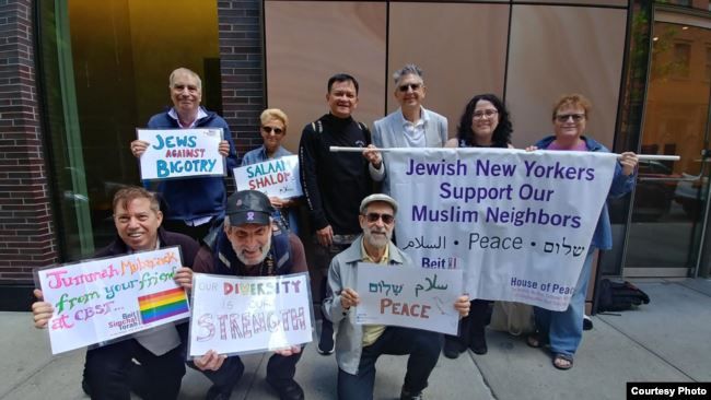 Hedi Yunus foto bersama Komunitas Yahudi kota New York. 