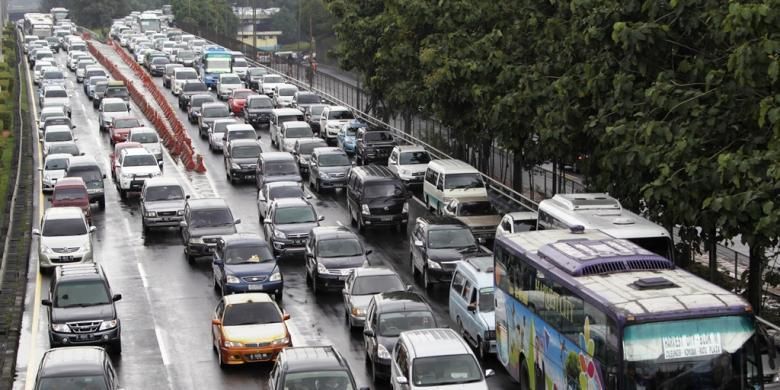 Kemacetan di Jakarta saat jam sibuk